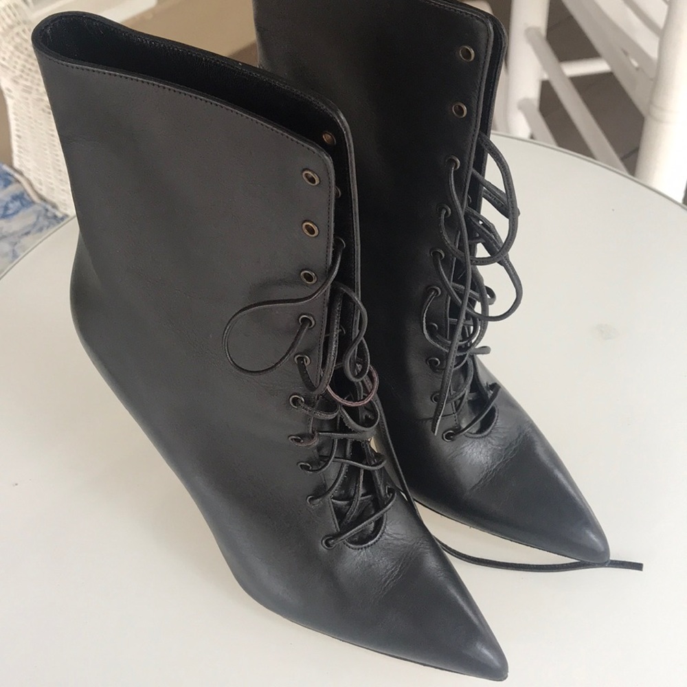 Manolo Blahnik lace up black boots